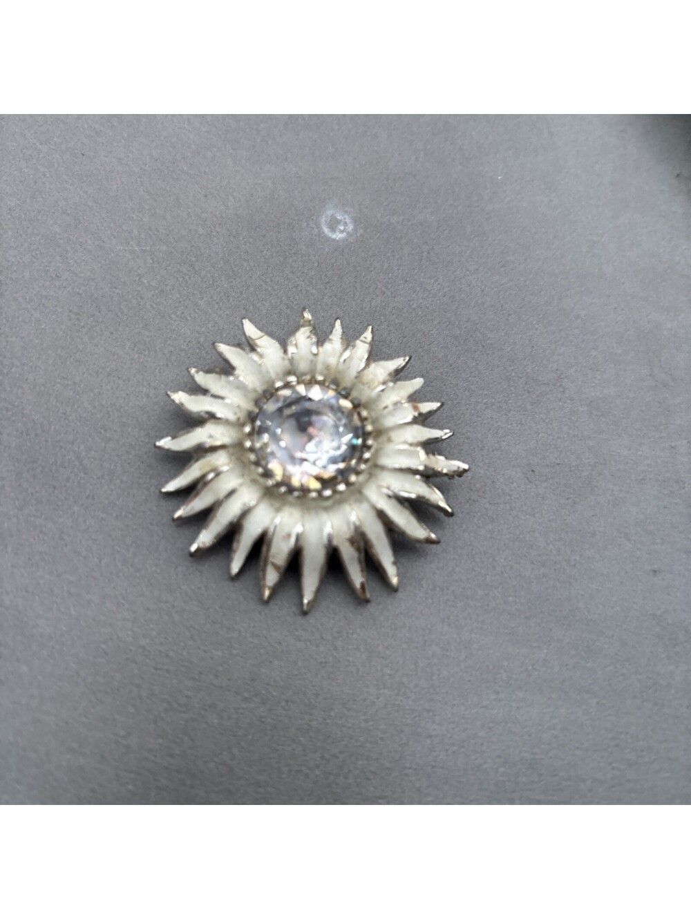 Vintage Weiss Silver Tone White Enamel Big AB Rhinestone Center Sunflower Brooch